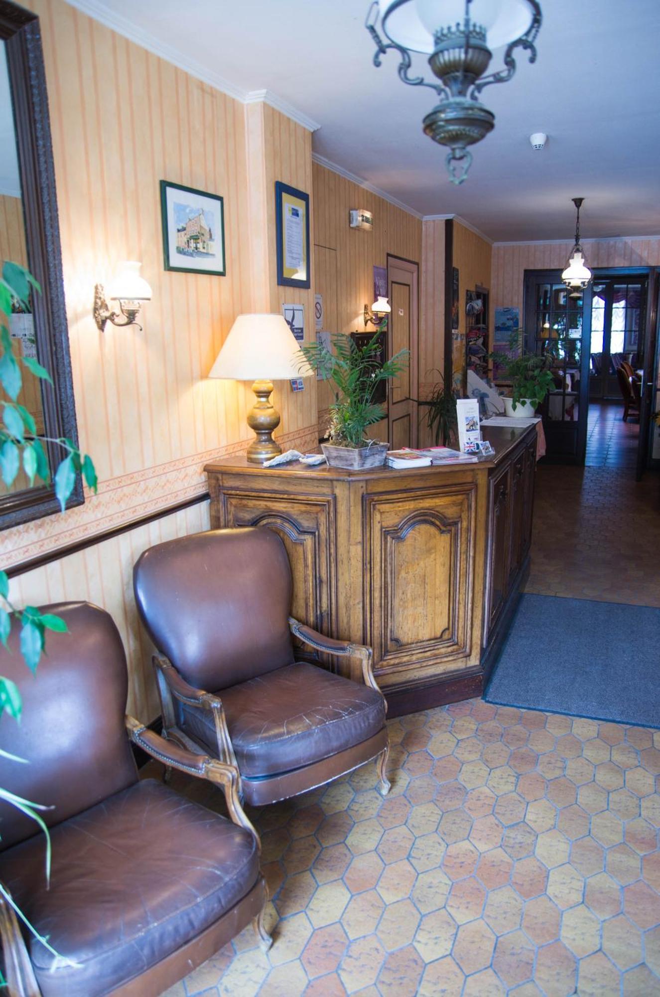 Hotel De La Gare 돌드브레테인 외부 사진