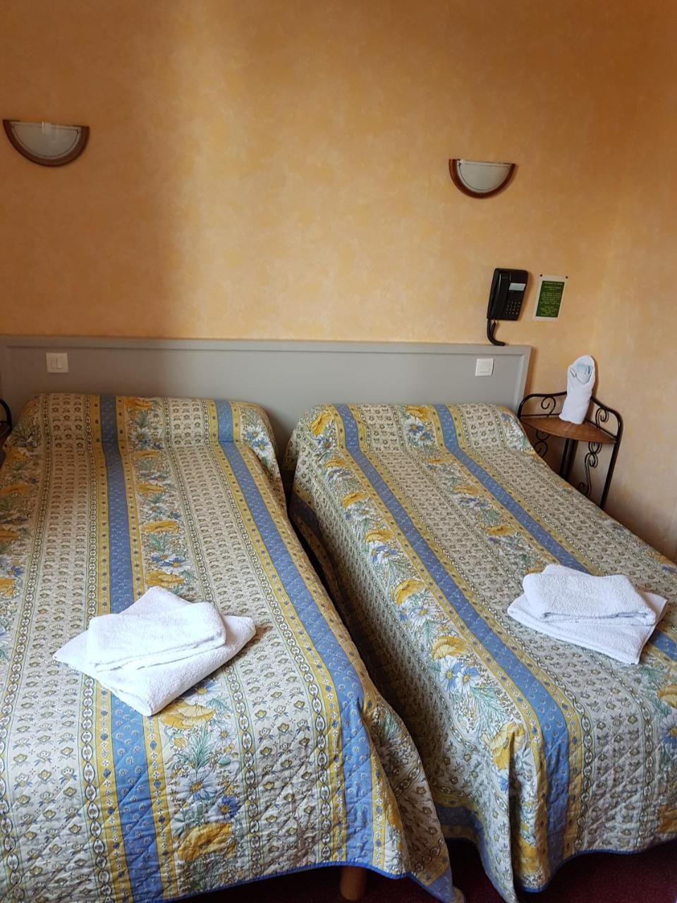 Hotel De La Gare 돌드브레테인 외부 사진