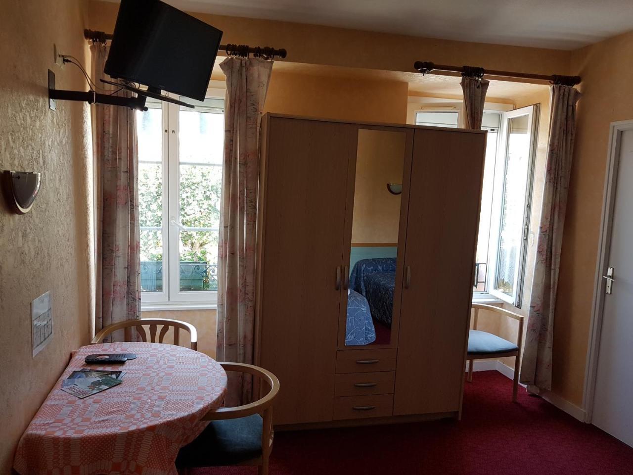 Hotel De La Gare 돌드브레테인 외부 사진